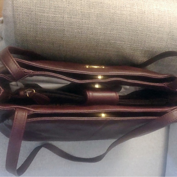 Vintage Etienne Aigner Large Brown Leather Shoulder Bag - Picture 6 of 11